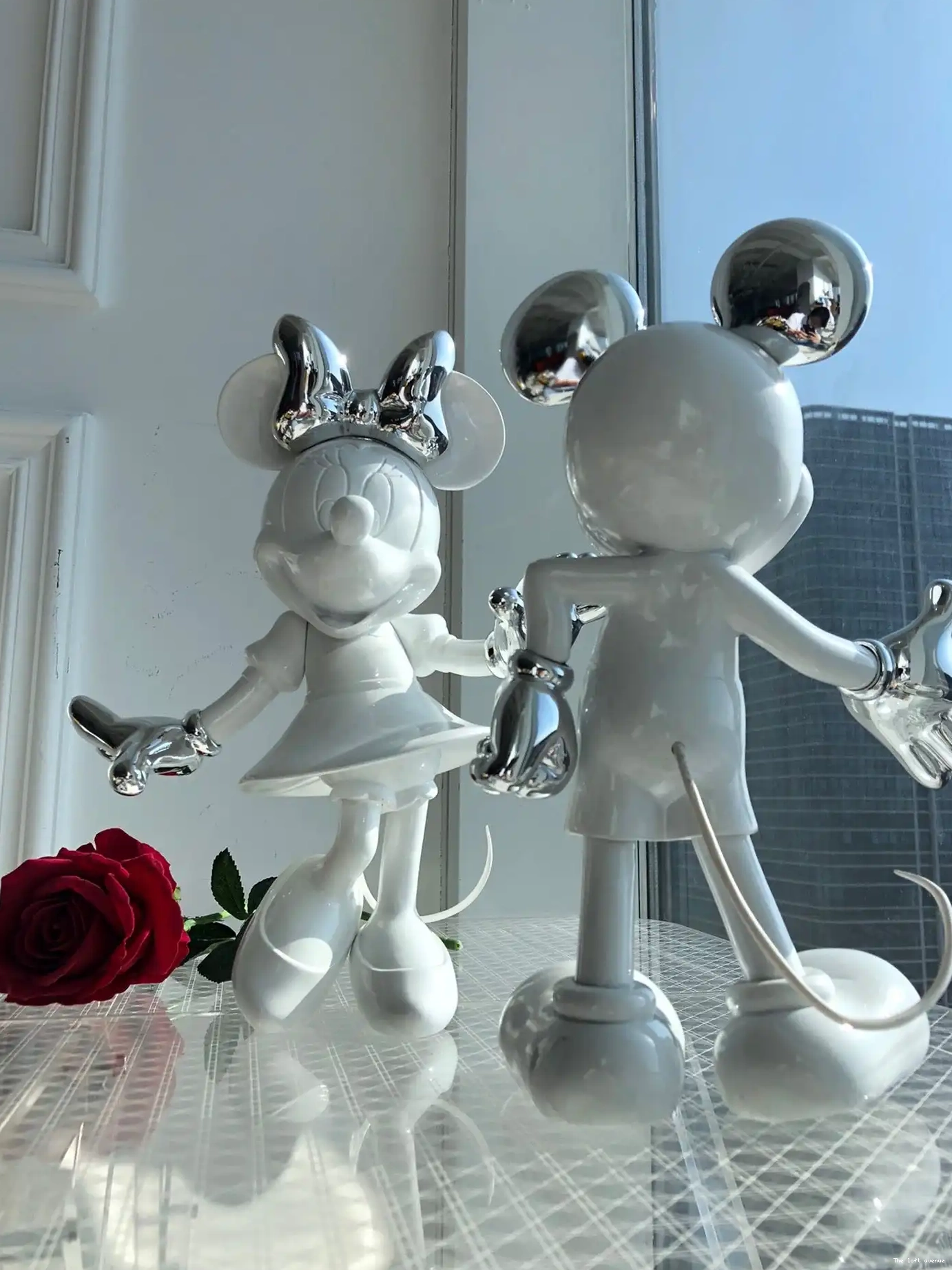 MINNIE MOUSE FIGURE 0506